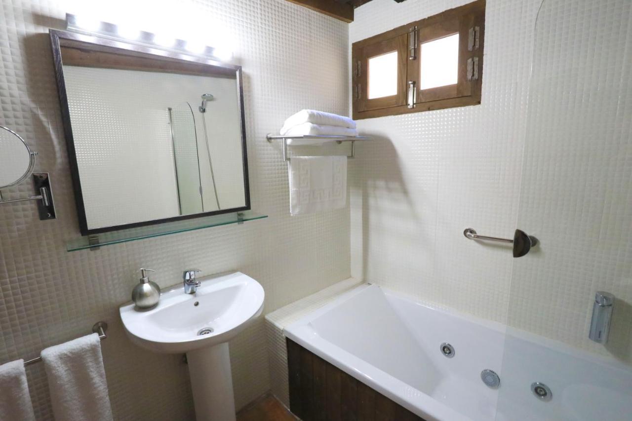 Apartamentos Rurales Spa Casa De Los Escudos Valverde de la Vera Exterior foto
